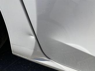 Volkswagen Up! Move Up! 5drs airco picture 15