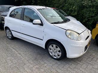 Nissan Micra Automaat 1.2 72KW Dig-S Acenta Motor loopt. picture 3