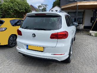 Volkswagen Tiguan 4Motion 1.4 TSi Sport&Style R-line Edition.pano/leer picture 11