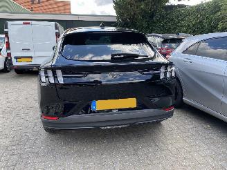 Ford Mustang Mach-e Auto is gereserveerd RWD 75 KWh picture 5