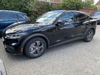 Ford Mustang Mach-e Auto is gereserveerd RWD 75 KWh picture 2