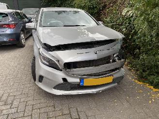 Mercedes A-klasse 180d automaat business Solution amg picture 20