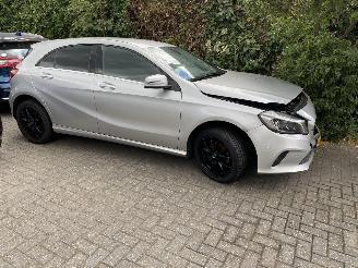 Mercedes A-klasse 180d automaat business Solution amg picture 21