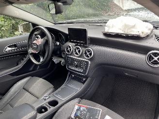 Mercedes A-klasse 180d automaat business Solution amg picture 17