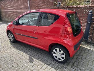 Peugeot 107 Automaat picture 15