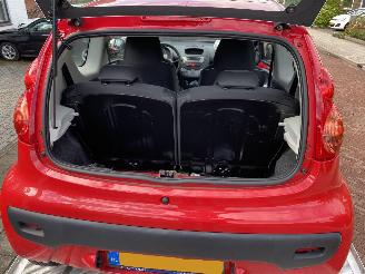 Peugeot 107 Automaat picture 32