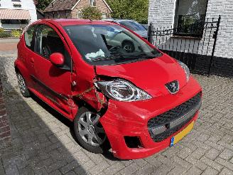 Peugeot 107 Automaat picture 24
