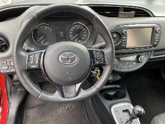 Toyota Yaris 1.5 Hybrid 5drs picture 45