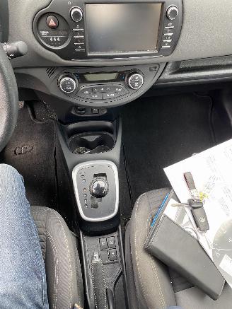 Toyota Yaris 1.5 Hybrid 5drs picture 30
