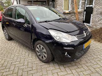 Damaged car Citroën C3 1.2 Pure Tech Business 2016/6