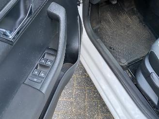 Skoda Fabia Auto is gereserveerd 1.0 TSi Combi 70 KW picture 24