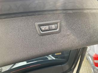 BMW 3-serie Auto is GERESERVEERD.330d xDrive High Executive Touring Pano picture 37