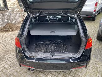 BMW 3-serie Auto is GERESERVEERD.330d xDrive High Executive Touring Pano picture 36