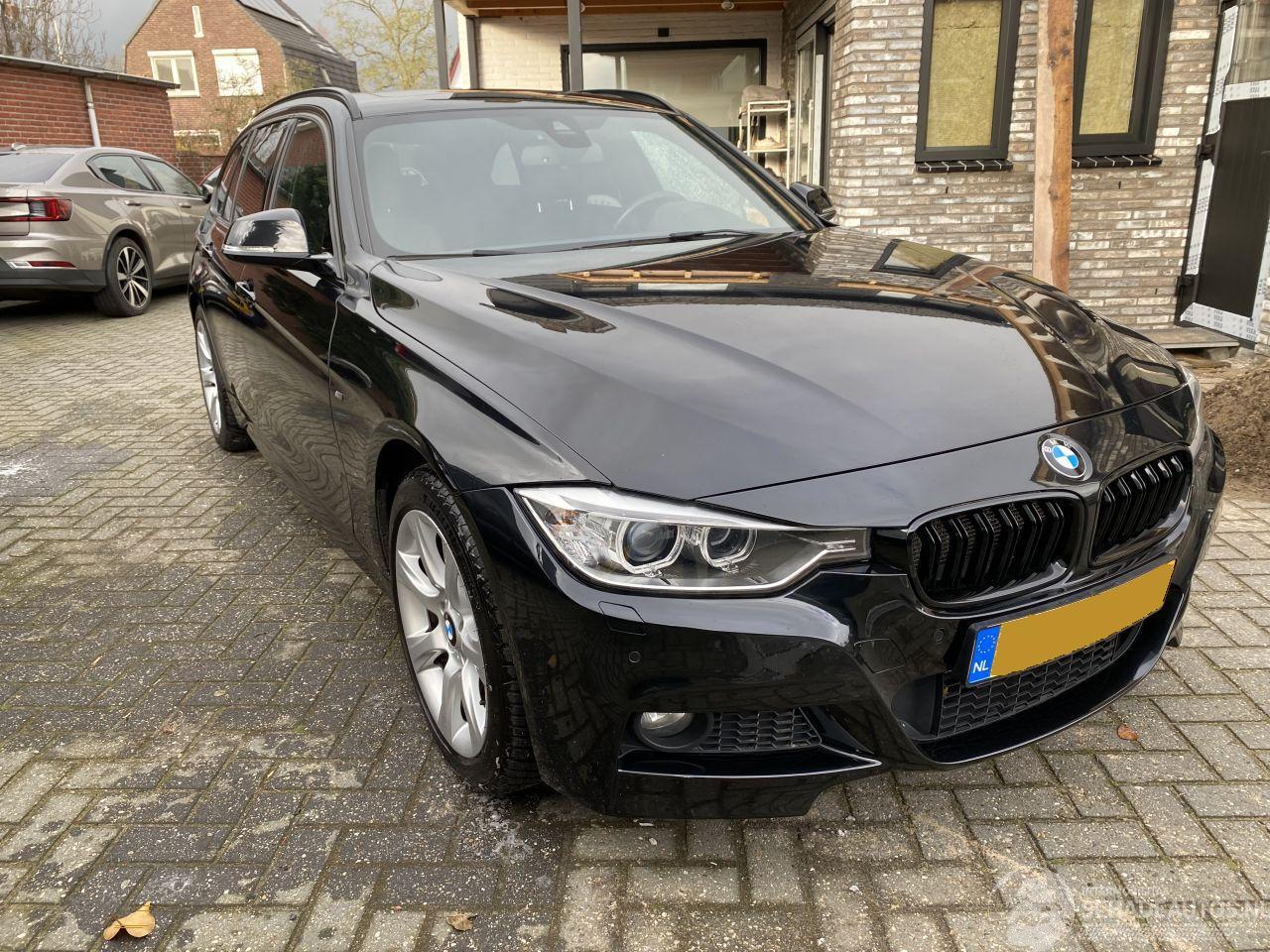 BMW 3-serie Auto is GERESERVEERD.330d xDrive High Executive Touring Pano