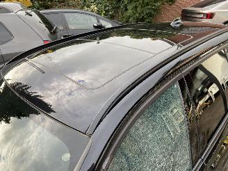 BMW 3-serie Auto is GERESERVEERD.330d xDrive High Executive Touring Pano picture 13