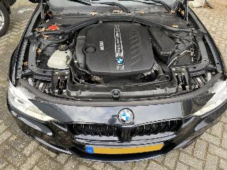 BMW 3-serie Auto is GERESERVEERD.330d xDrive High Executive Touring Pano picture 39