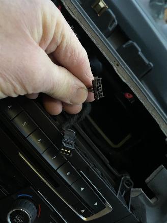 BMW 3-serie Auto is GERESERVEERD.330d xDrive High Executive Touring Pano picture 40