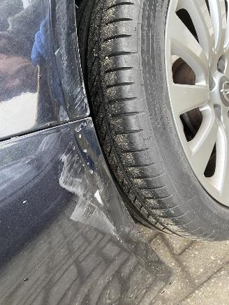 Opel Insignia 1.8 Edition Sedan picture 45