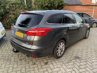 Ford Focus Auto is gereserveerd 1.5 Automaat Kombi motor probleem picture 13