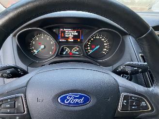 Ford Focus Auto is gereserveerd 1.5 Automaat Kombi motor probleem picture 19