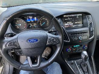 Ford Focus Auto is gereserveerd 1.5 Automaat Kombi motor probleem picture 24