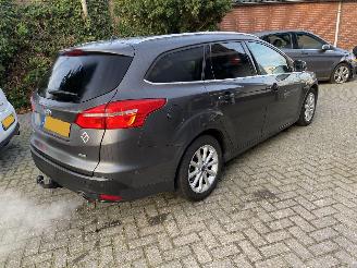 Ford Focus Auto is gereserveerd 1.5 Automaat Kombi motor probleem picture 5