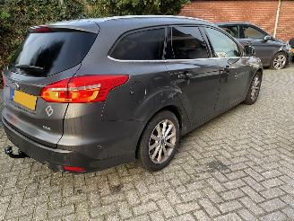 Ford Focus Auto is gereserveerd 1.5 Automaat Kombi motor probleem picture 30
