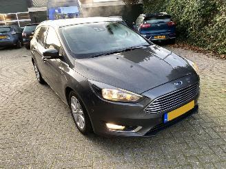 Ford Focus Auto is gereserveerd 1.5 Automaat Kombi motor probleem picture 46