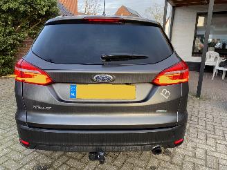 Ford Focus Auto is gereserveerd 1.5 Automaat Kombi motor probleem picture 32