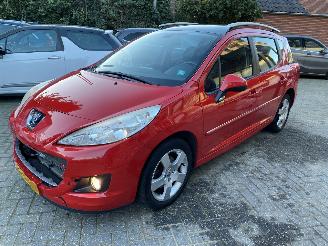 damaged passenger cars Peugeot 207 Automaat SW 1.6 VTi Allure Pano 2012/3
