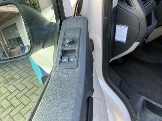 Volkswagen Transporter 2.0 TDi L2H1 Trentline 75KW 77DKM picture 12