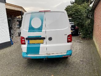 Volkswagen Transporter 2.0 TDi L2H1 Trentline 75KW 77DKM picture 7