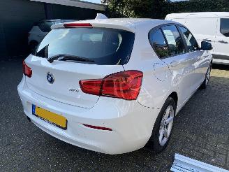 Vaurioauto  passenger cars BMW 1-serie 118i 5drs Vaste Prijs 2016/1