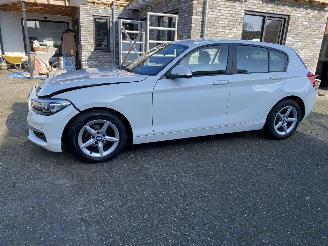 BMW 1-serie 118i 5drs picture 12