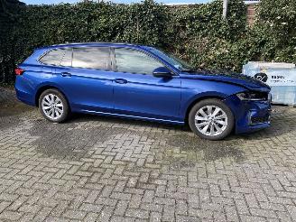 Skoda Superb Mild Hybrid 1.5 TSi MHEV Business Edition Automaat Kombi picture 27