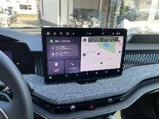 Skoda Superb Mild Hybrid 1.5 TSi MHEV Business Edition Automaat Kombi picture 17