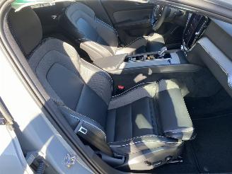 Volvo V-60 2.0 B4 Plus Bright Mild Hybrid VASTE PRIJS picture 27
