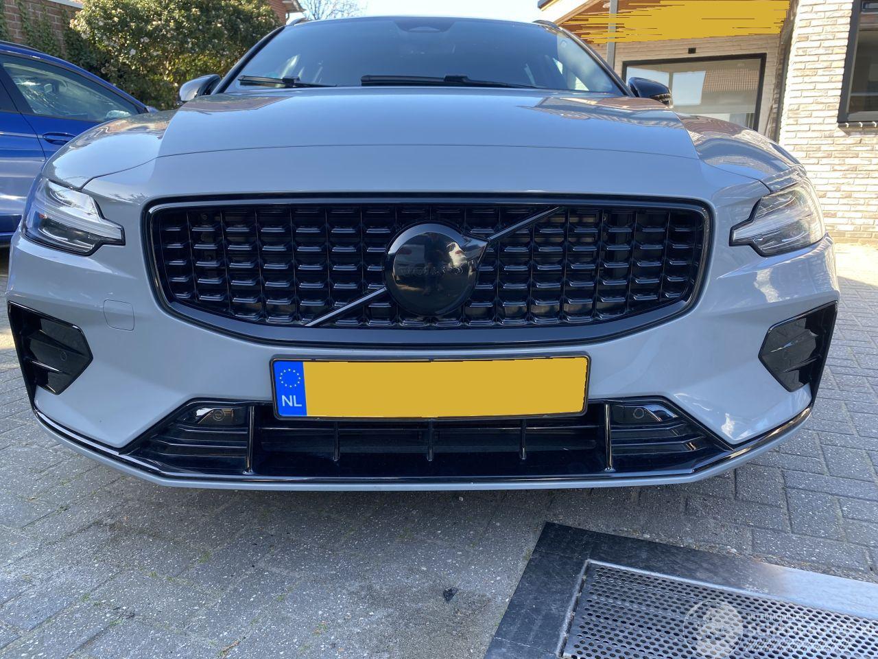 Volvo V-60 2.0 B4 Plus Bright Mild Hybrid VASTE PRIJS