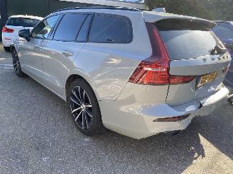 Volvo V-60 2.0 B4 Plus Bright Mild Hybrid picture 4
