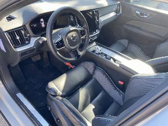 Volvo V-60 2.0 B4 Plus Bright Mild Hybrid VASTE PRIJS picture 2