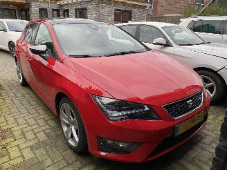 Voiture accidenté Seat Leon 1.8 FR Dsg HB Pano Leer 2015/3