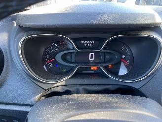 Renault Captur Version-S 1.3 150PK 4cil VASTE PRIJS picture 9