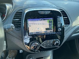 Renault Captur Version-S 1.3 150PK 4cil picture 33