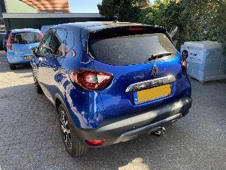 Renault Captur Version-S 1.3 150PK 4cil picture 24