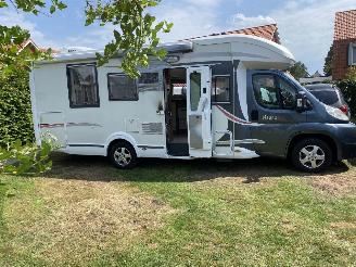 damaged campers Challenger  Challeger Mageo 118EB/119 Queensbed en hefbed 2014/1