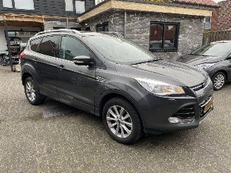  Ford Kuga Auto is GERESERVEERD 1.5 titanium 2015/7