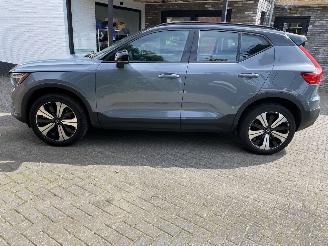 Damaged car Volvo XC40 Recharge Core 70 KWh 2022/11