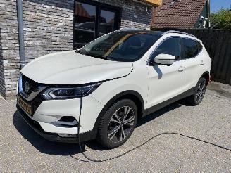 Nissan Qashqai Automaat 1.3 117KW DIG-T N-Connecta picture 14