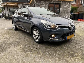 Auto incidentate Renault Clio Estate 0.9 TCe Limited 2017/11