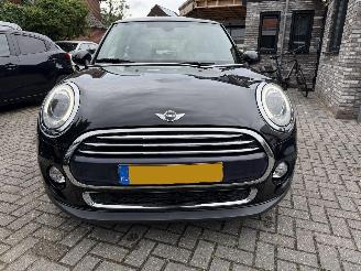 Mini Cooper Automaat 1.5 Chilli/Mary-Lebone Vaste Prijs alleen zakelijke verkoop. picture 16